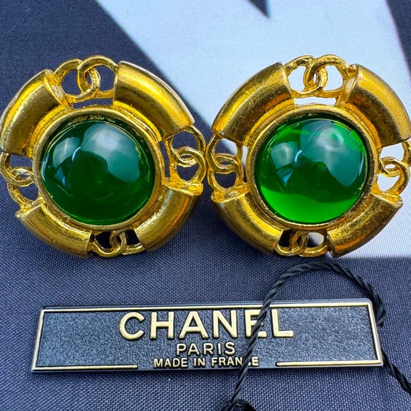 CHANEL Vintage Statement Earrings 1993 A - Picture 1 of 6